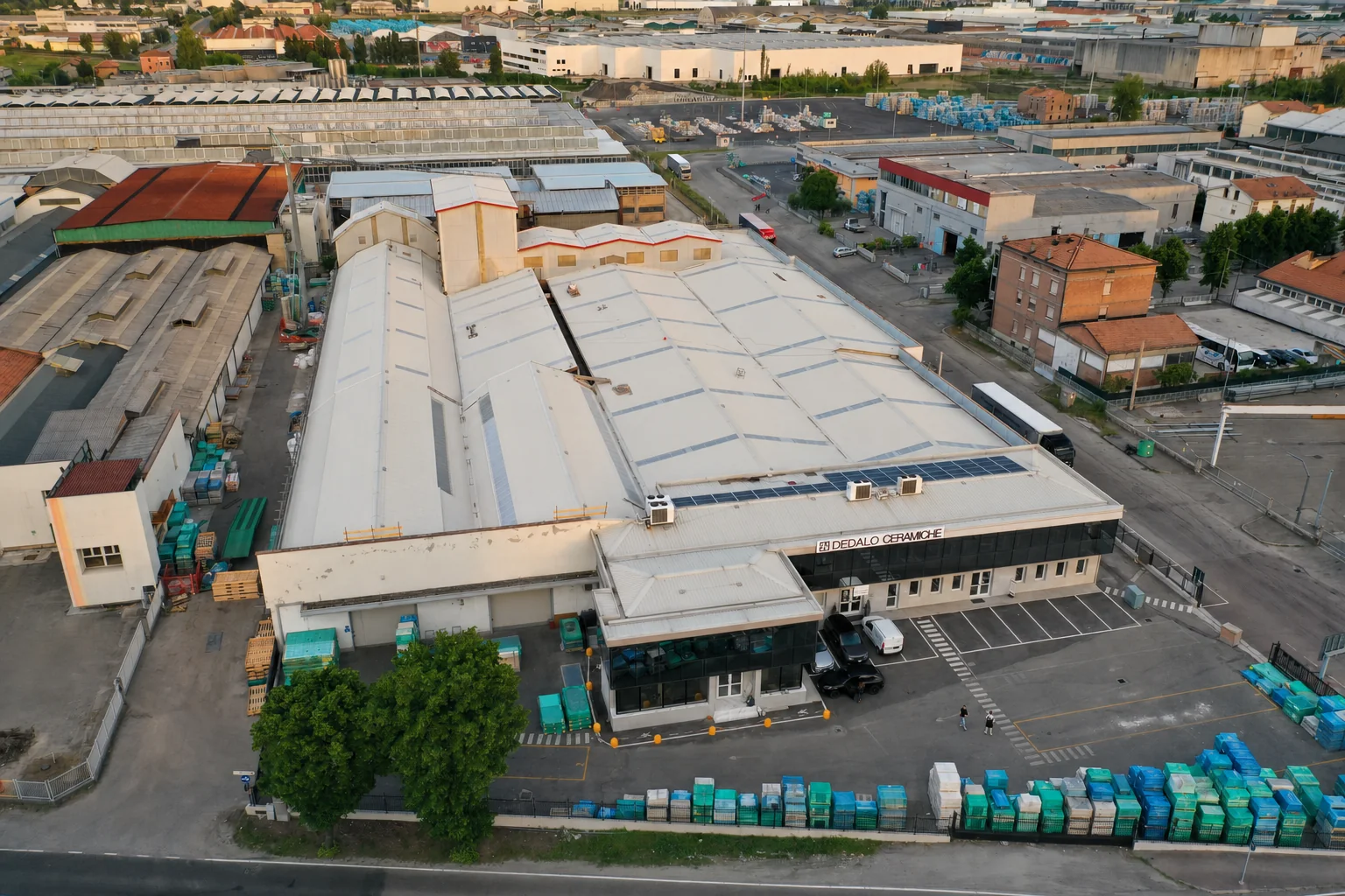 Sede Dedalo Ceramiche a Sassuolo vista dall'alto