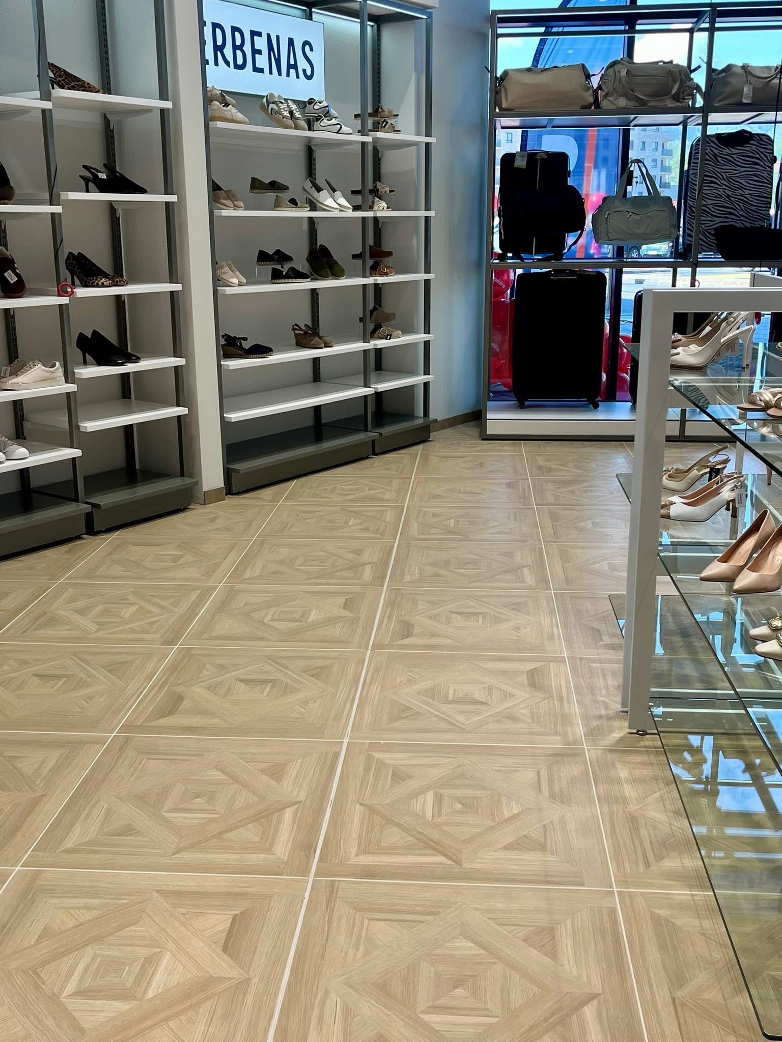 Wood geometries for a retail interior — 2